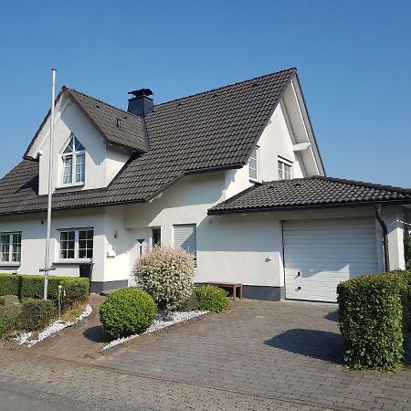 Ferienwohnung Quirinus เอสลัวห์ ภายนอก รูปภาพ